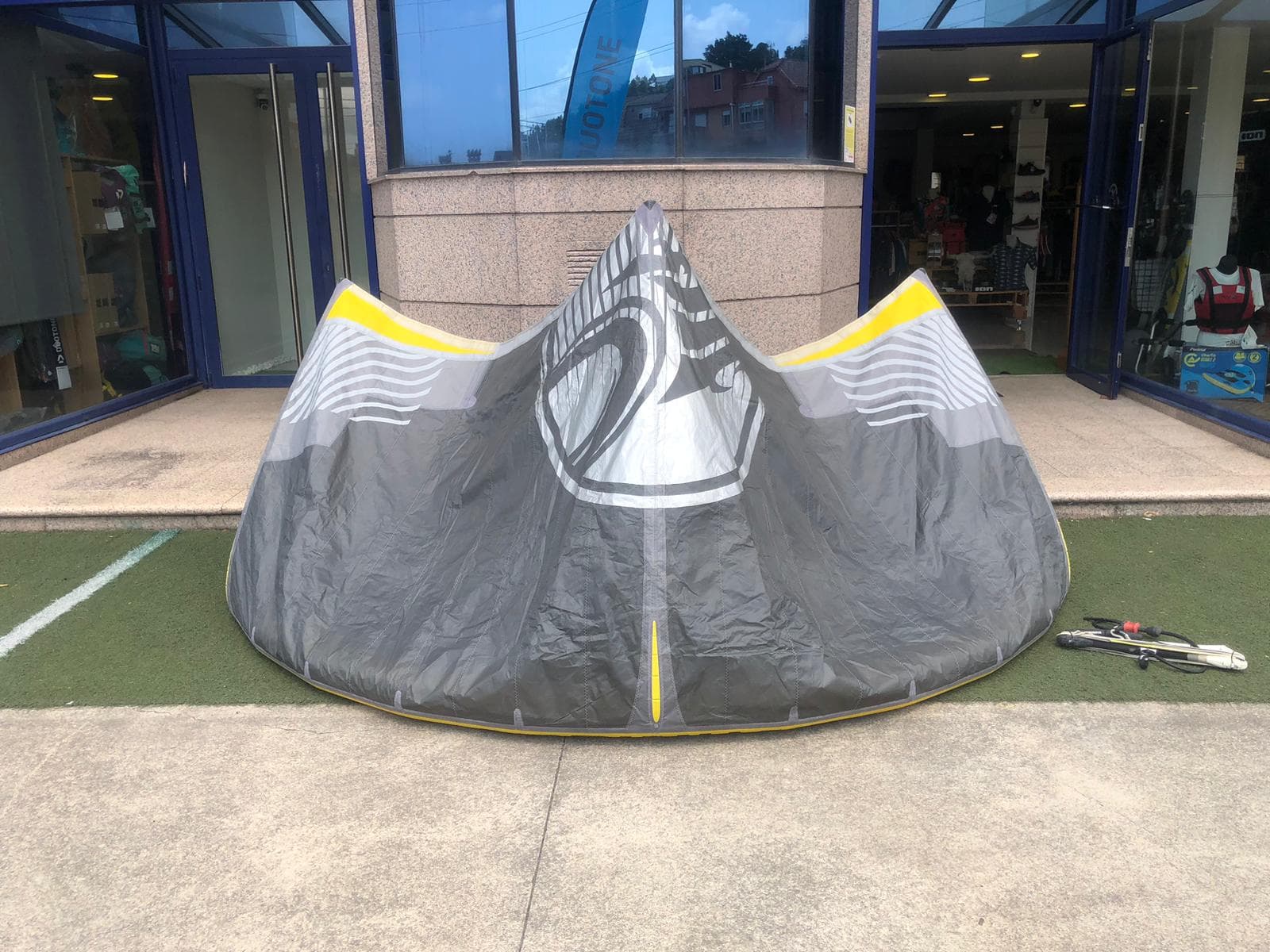 Cabrinha Drifter 9m con barra