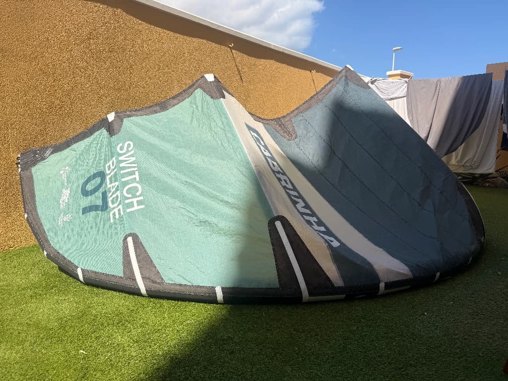 Cabrinha Switchblade 7m 2024 con barra.