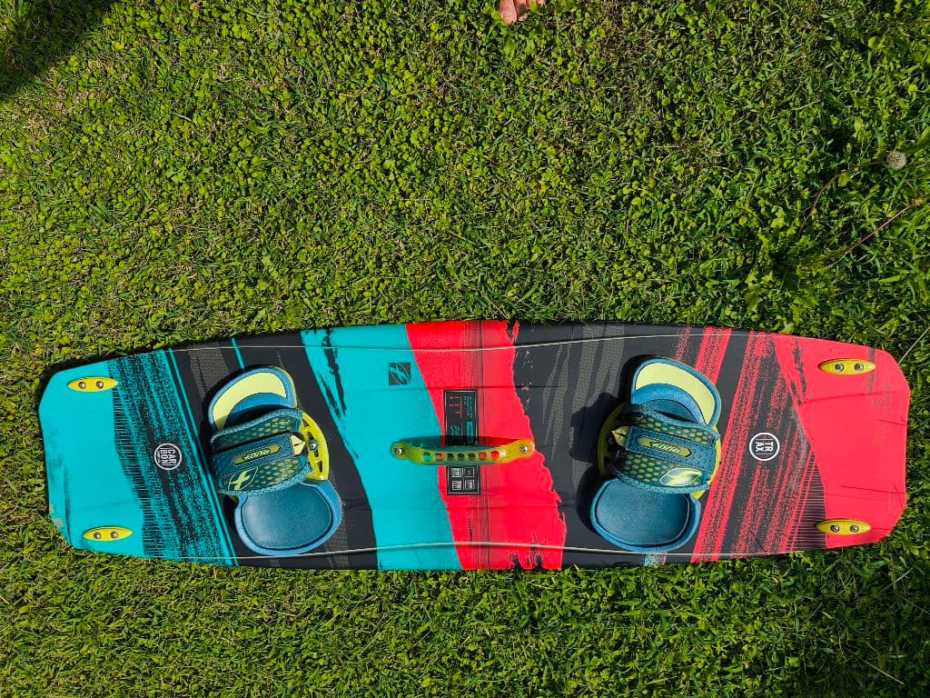 Vendo tabla kitesurf