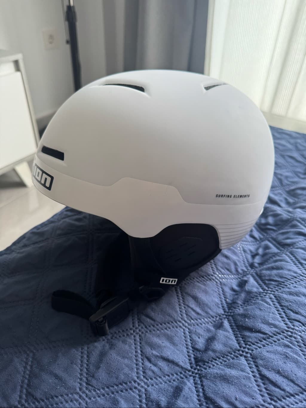 Casco Ion talla M-L