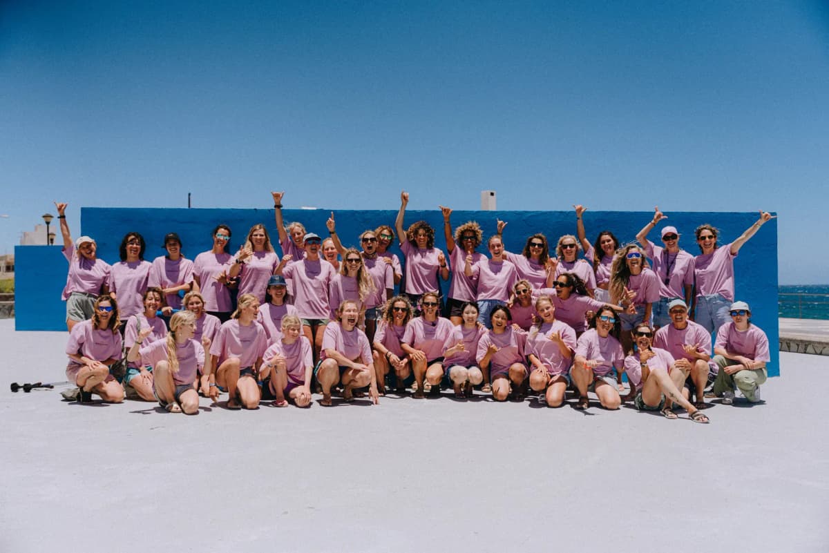 Girls On Tour
